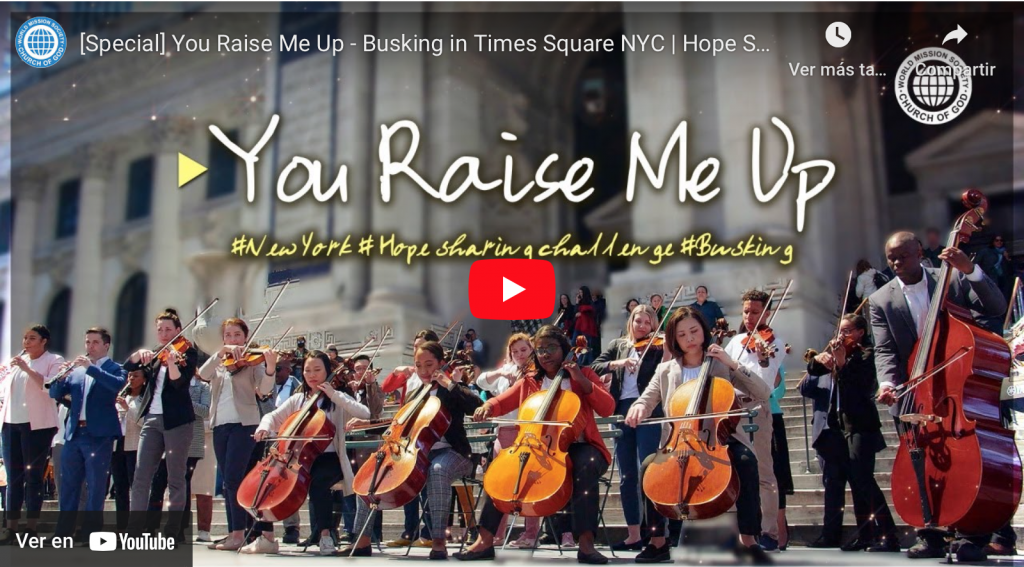 Canción Tú me levantas en Times Square