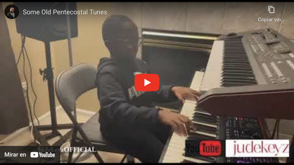 Niño de 10 años adora a Dios con el piano